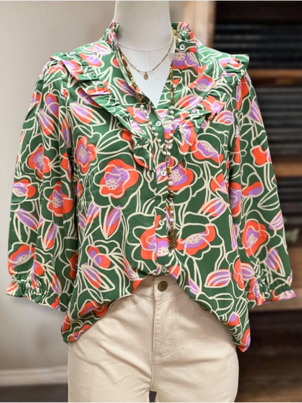 Green Floral Ruffle-Trim Button Blouse - Women size small